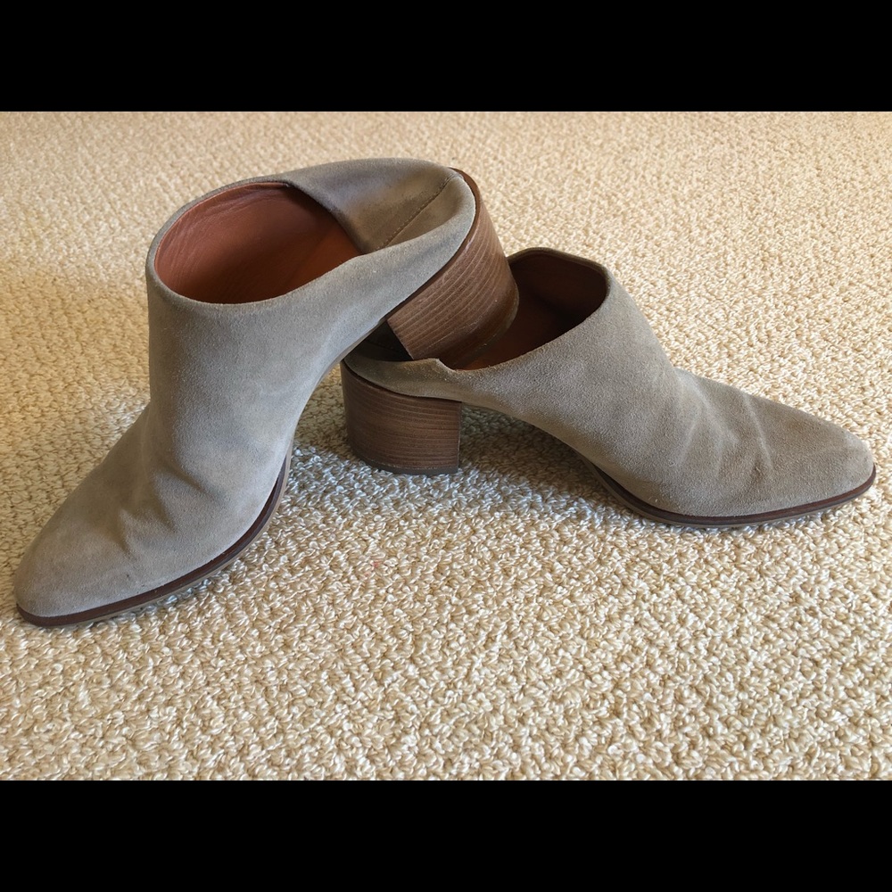 Suede mules